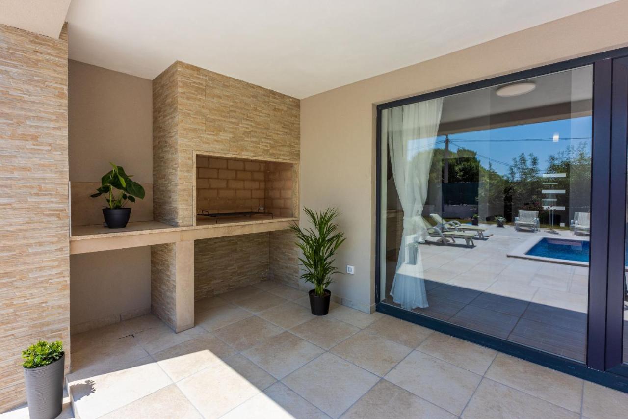 Villa Deluxe Trget Exterior foto